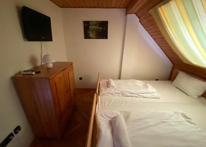 Apartment Petofi24 *